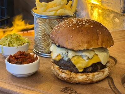Bluecheese Burger | 330,00